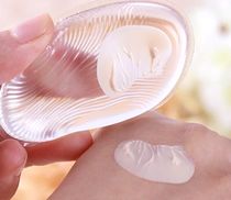 シリコンパフを使用している様子